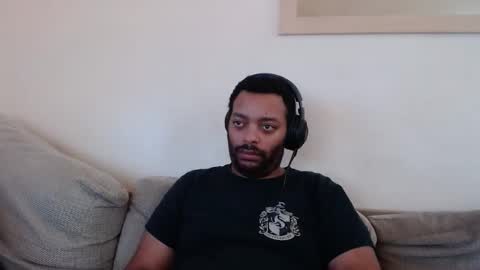 NewboyoncampusTheWeekndr online show from November 2025 12:05:02 PM