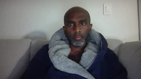 chenthu1979 online show from April 2026 11:15:01 AM