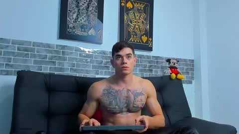 Snapshot of chepe_fit chatting on January 2025 03:47:01 AM chepe vause online show from January 2025 03:47:01 AM