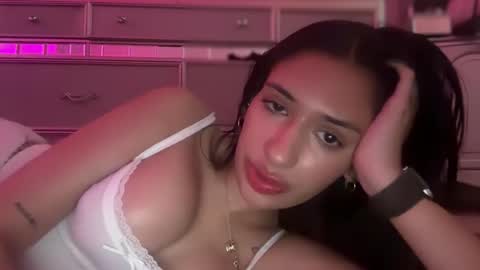 Snapshot of cherliecarmen chatting on January 2025 10:43:01 PM cherliecarmen online show from January 2025 10:43:01 PM