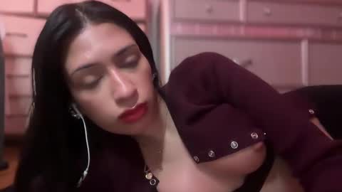 Snapshot of cherliecarmen chatting on February 2025 04:24:02 PM cherliecarmen online show from February 2025 04:24:02 PM