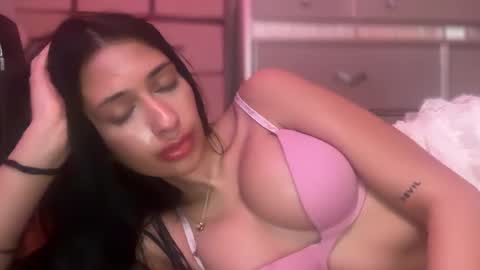 Snapshot of cherliecarmen chatting on February 2025 11:15:01 PM cherliecarmen online show from February 2025 11:15:01 PM