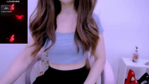 Snapshot of cherriana chatting on May 2026 01:00:02 AM Cheri online show from May 2026 01:00:02 AM