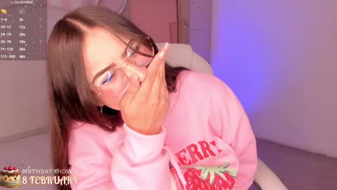Snapshot of cherry_blond_ chatting on January 2025 12:15:02 AM Cherry online show from January 2025 12:15:02 AM