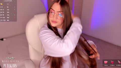 Snapshot of cherry_blond_ chatting on February 2025 06:39:01 AM Cherry online show from February 2025 06:39:01 AM