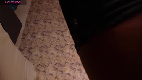 Snapshot of cherry_guerrera chatting on January 2025 10:43:02 PM Ask me  online show from January 2025 10:43:02 PM