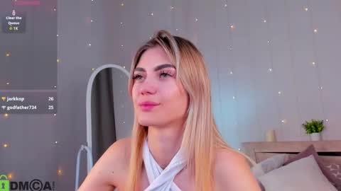 cherry_pr1ce online show from October 2025 12:19:02 AM