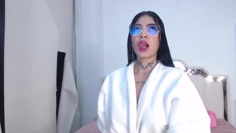 Sussan Cherry  online show from September 2025 04:05:02 AM