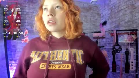 Snapshot of cherry_xoxx chatting on September 2025 11:32:02 AM online show from September 2025 11:32:02 AM