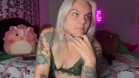 Snapshot of cherryb0mbb0mb chatting on August 2026 04:49:01 AM CherryBombBomb online show from August 2026 04:49:01 AM