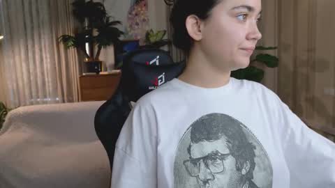 Pixel online show from September 2025 01:02:02 PM