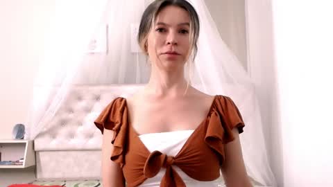 Anna online show from January 2025 12:31:01 AM