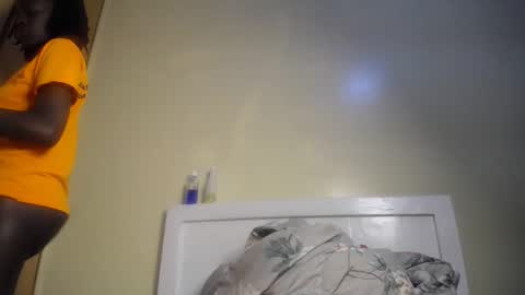 cherrycuddle2 online show from December 2025 12:21:01 PM