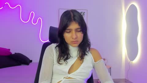 C H E R R Y online show from October 2025 11:52:02 AM