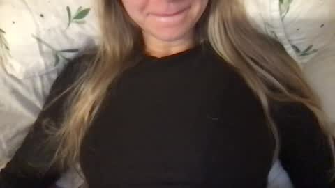 cherryflavorxx online show from April 2026 12:19:02 AM