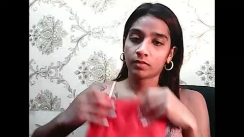 leah online show from February 2025 05:37:01 AM