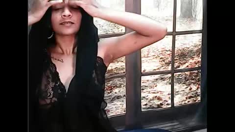 leah online show from March 2025 05:32:01 AM