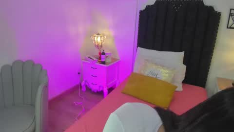 Cherry online show from December 2025 12:24:02 PM