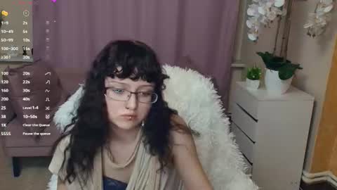 Snapshot of cherrylanding chatting on June 2026 07:56:02 PM Isabel online show from June 2026 07:56:02 PM