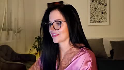 Snapshot of cherryluxe_ chatting on June 2026 09:35:02 PM Kira online show from June 2026 09:35:02 PM