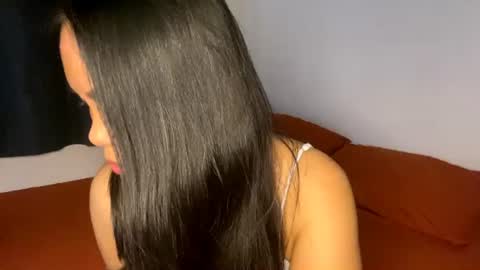 Snapshot of cherrynovax chatting on July 2026 04:09:01 PM Bella online show from July 2026 04:09:01 PM