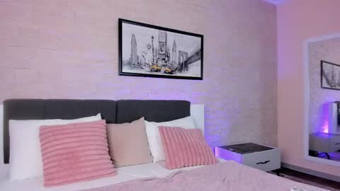 Ava online show from April 2026 04:01:01 AM