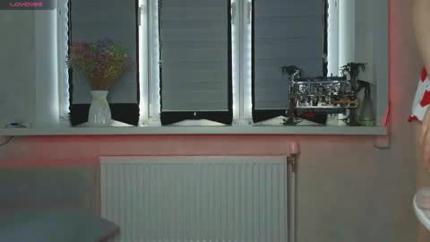 Lysia online show from April 2026 01:38:01 PM