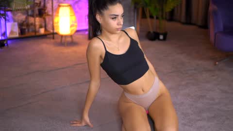 Selena online show from December 2024 07:06:01 PM