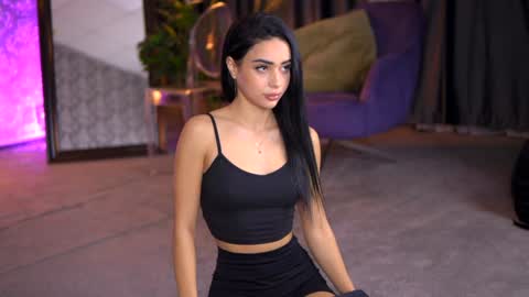 Selena online show from January 2025 07:58:02 PM