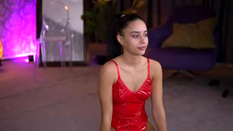 Selena online show from February 2025 08:16:02 PM