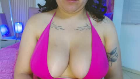 Snapshot of cheryl_hs chatting on May 2026 04:19:02 AM Cheryl online show from May 2026 04:19:02 AM
