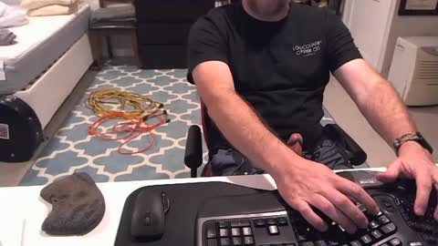 chesbayboy online show from October 2025 04:09:01 AM