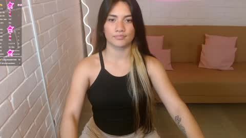 Snapshot of chiara_tay chatting on December 2024 11:51:01 PM Chiara online show from December 2024 11:51:01 PM