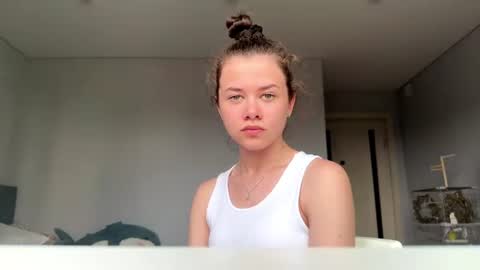 Snapshot of chiarounsaville chatting on June 2026 10:13:01 AM Eli will make your day a little brighter online show from June 2026 10:13:01 AM