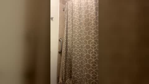 chichibird online show from April 2026 12:52:02 AM