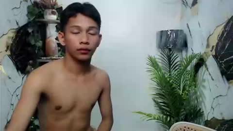 chick_renz online show from September 2025 05:56:01 AM