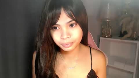 Snapshot of chictemptation_ chatting on May 2026 11:24:01 PM CRISTINE3. online show from May 2026 11:24:01 PM