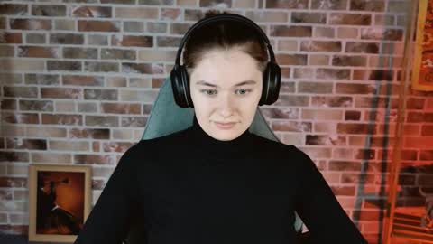 Bella online show from December 2025 09:05:02 AM