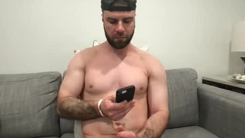 Snapshot of chillstonerbwc chatting on May 2026 01:06:01 PM chillstonerbwc online show from May 2026 01:06:01 PM