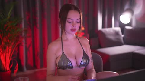 chillwithstacy online show from February 2025 01:04:02 AM