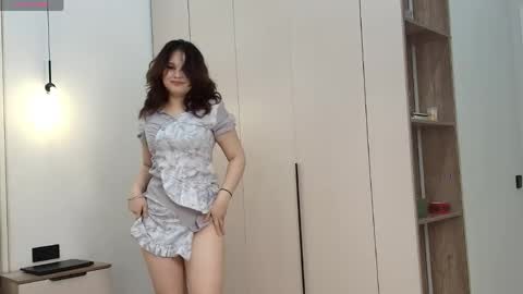 Cinnamon pookie online show from May 2026 02:00:01 PM