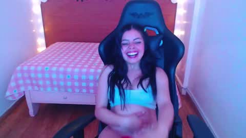 Snapshot of chinatsu_t chatting on December 2024 10:20:01 PM Kelly online show from December 2024 10:20:01 PM