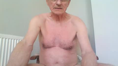 chipper341596 online show from March 2025 01:03:01 PM