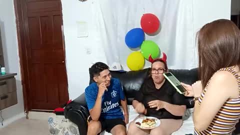 chiquitahot69 online show from December 2025 12:48:01 AM