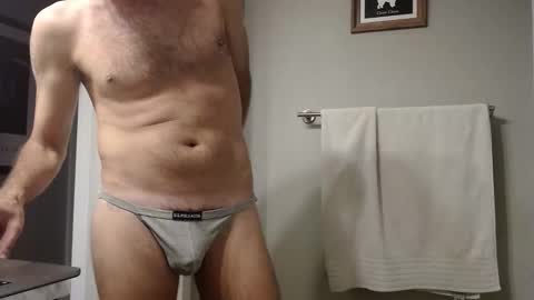 Snapshot of chitownaries82 chatting on November 2025 07:05:02 PM Chitown Aries online show from November 2025 07:05:02 PM