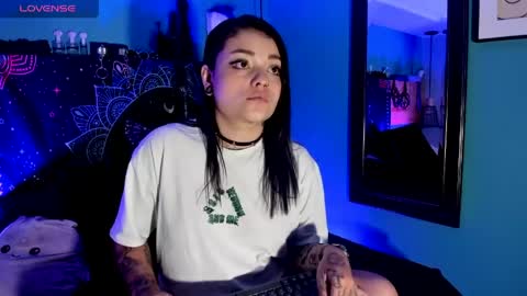 Chloeallennn  online show from May 2026 01:08:02 PM