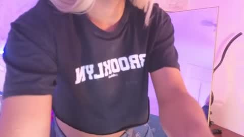 Chloe online show from July 2026 07:30:01 PM