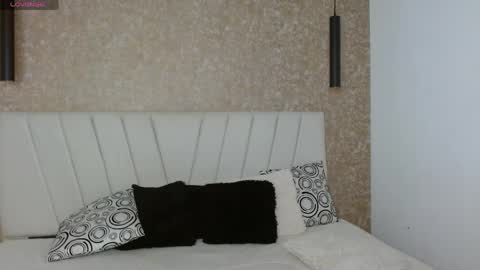 Abby 19 years online show from April 2026 06:10:01 PM