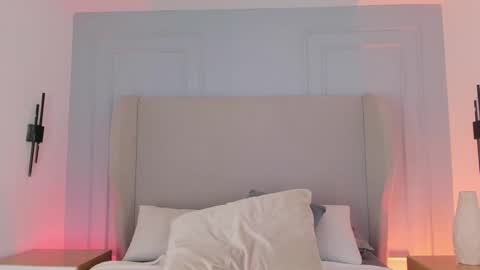 Chloe online show from March 2026 12:33:02 PM