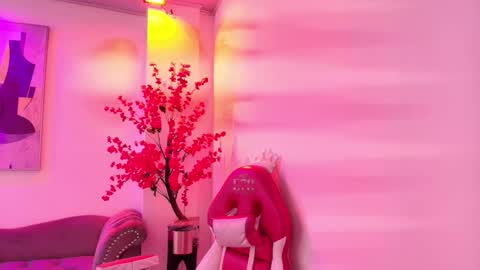 Chloe online show from March 2026 11:05:02 AM